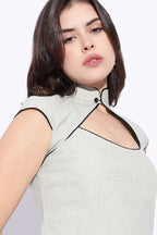 Mandarin style fitted cotton x Linen Light Green top
