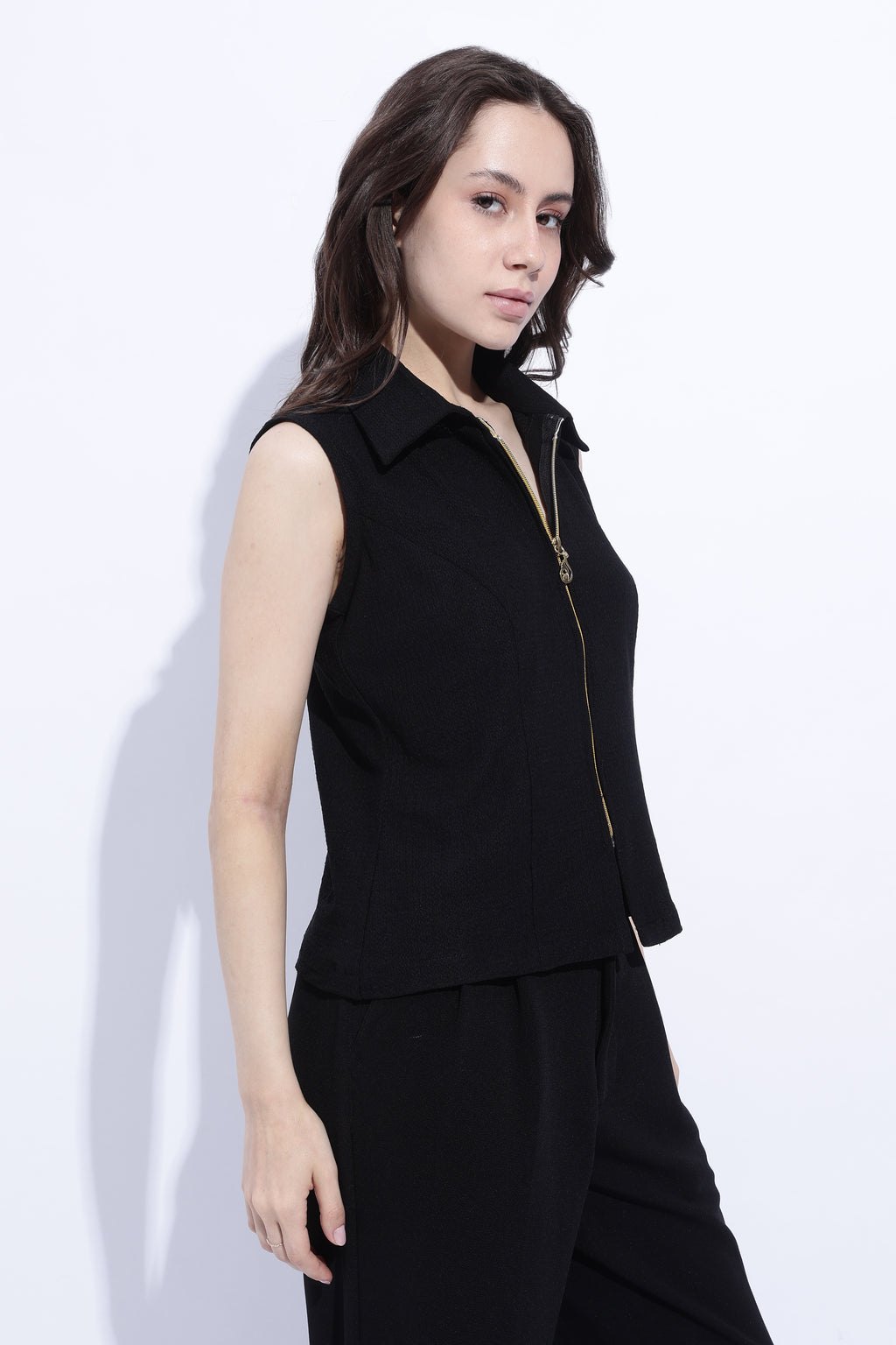 Noir Sleeveless Zip Front Collar Top