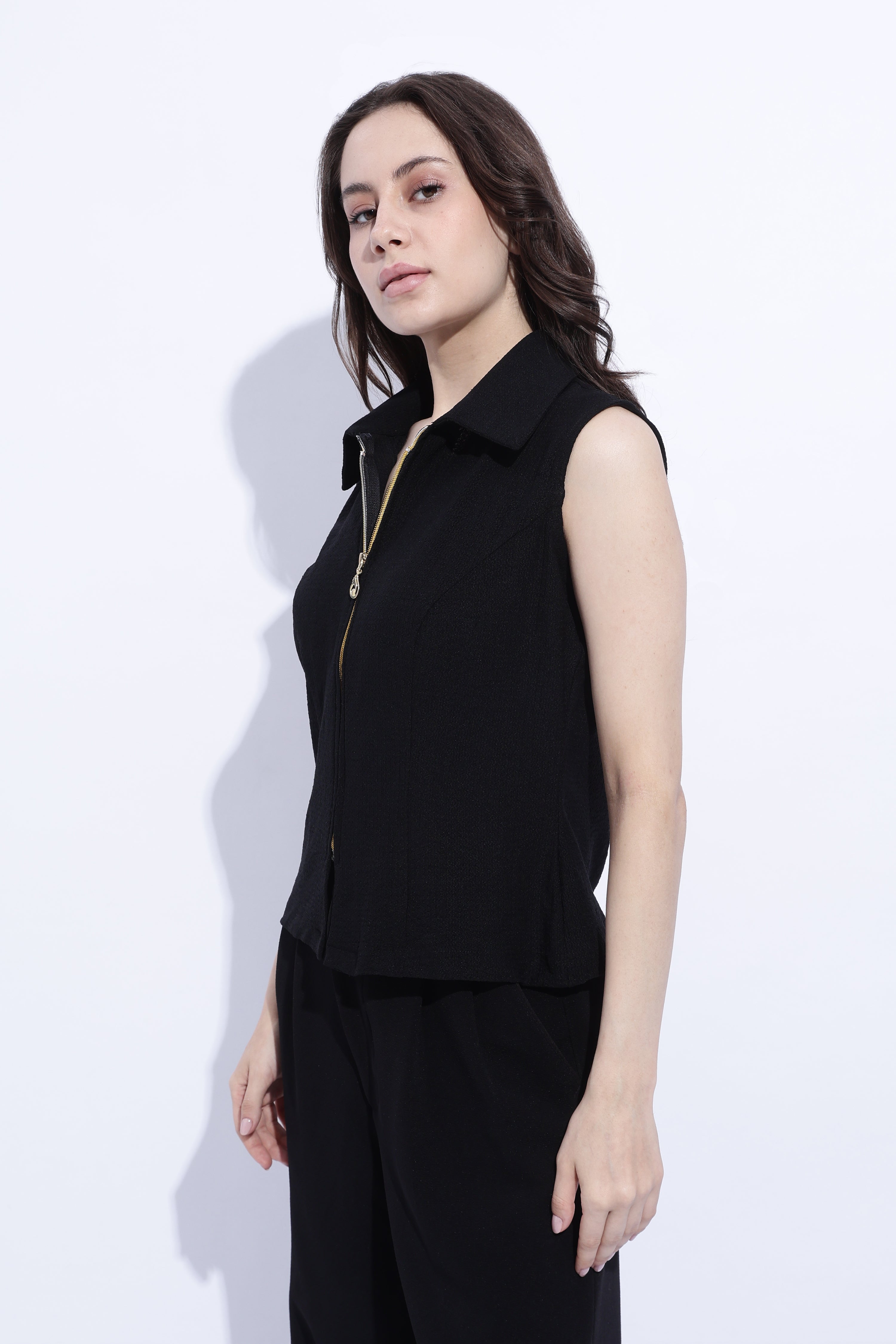Noir Sleeveless Zip Front Collar Top