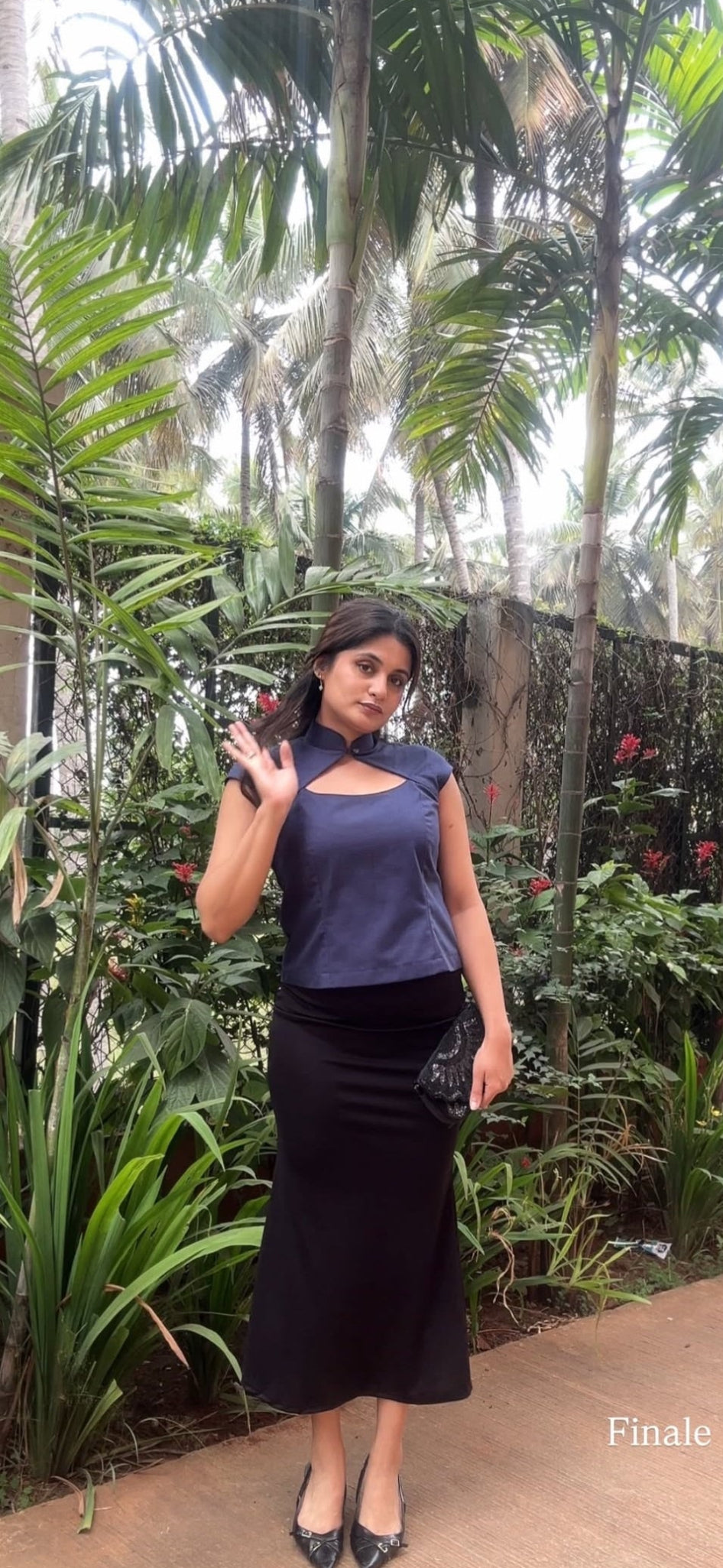 Mandarin style fitted cotton x Linen Indigo Blue top