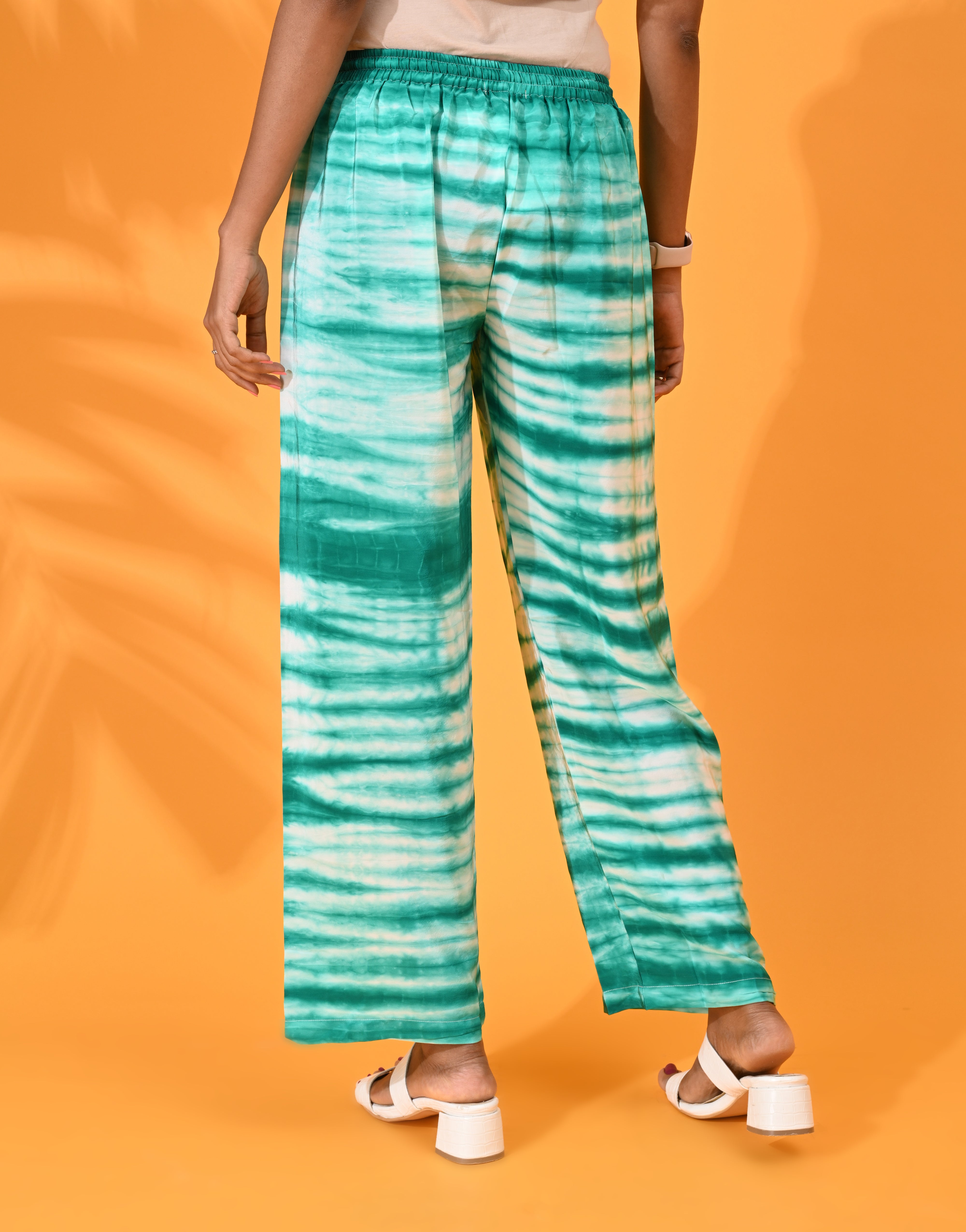 Green, Green pant, Green trouser,  Green bottom wear, White, White pant, White trouser, White bottom wear Silk, Silk pant, Silk trouser, Silk bottom wear Pant, Trouser, Casual wear, Bottom Wear, Shibori Print